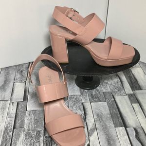 - NWT Y-Not Jaylen Sandal size 9 in light mauve patent